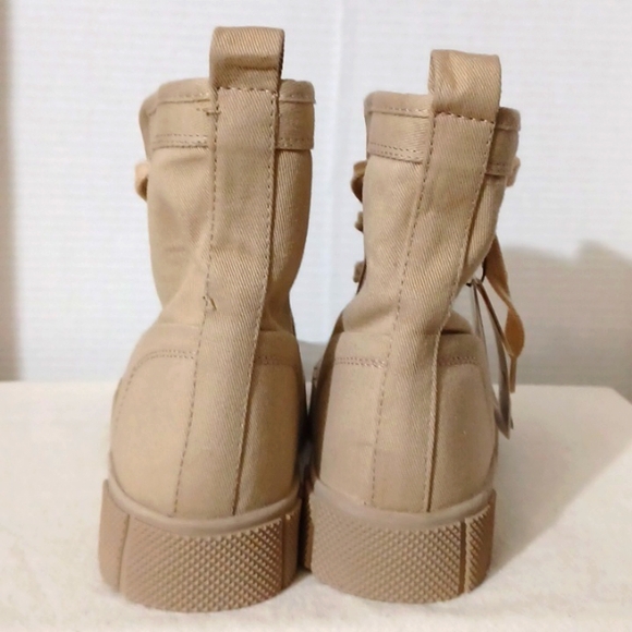 Zara, NWT, Tan High Top, Canvas, Lace up Boots. SZ 40 - 9 US. - Picture 4 of 8